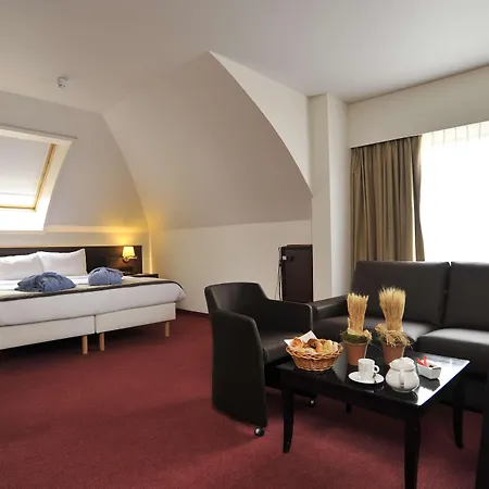 Golden Tulip De' Medici Hotel 4*